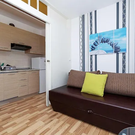 Lovely In * دْغاماي